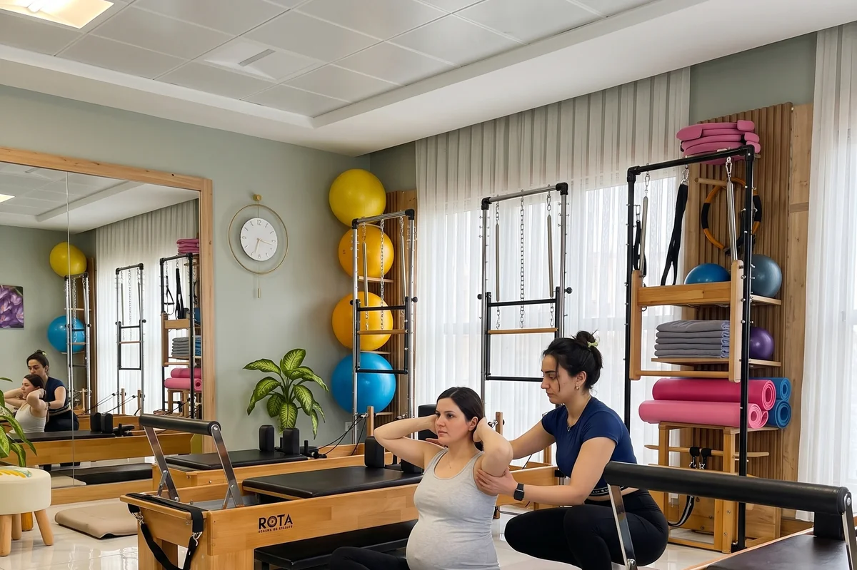 Hamilelikte Pilates — Osmaniye Pilates stüdyosu